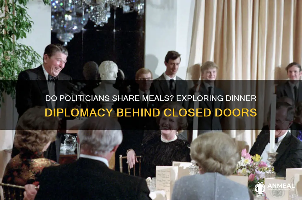 do politicians have dinner with each other