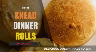 Kneading Dinner Rolls: Essential Tips for Perfectly Fluffy Homemade Rolls