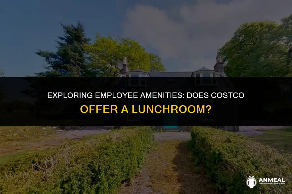 does cosco have a lunch room for employees