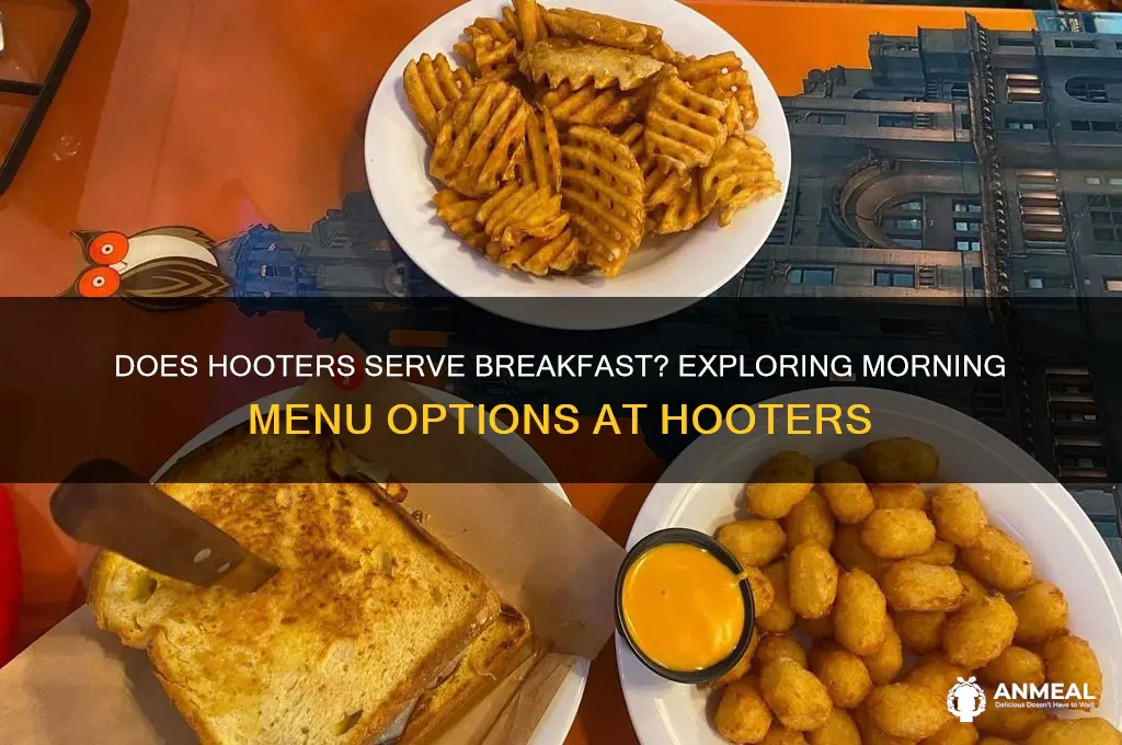 does hooters do breakfast