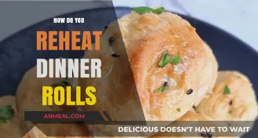 Perfectly Reheated Dinner Rolls: Quick Tips for Fluffy, Warm Bread