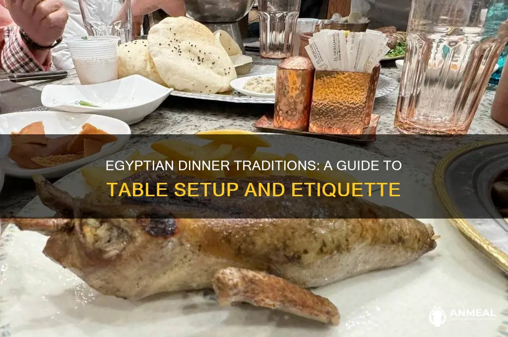 how egyptians at dinner time setup
