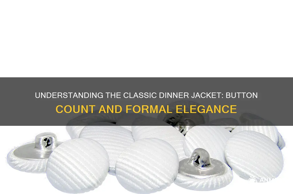 how many buttons on a dinner jacket