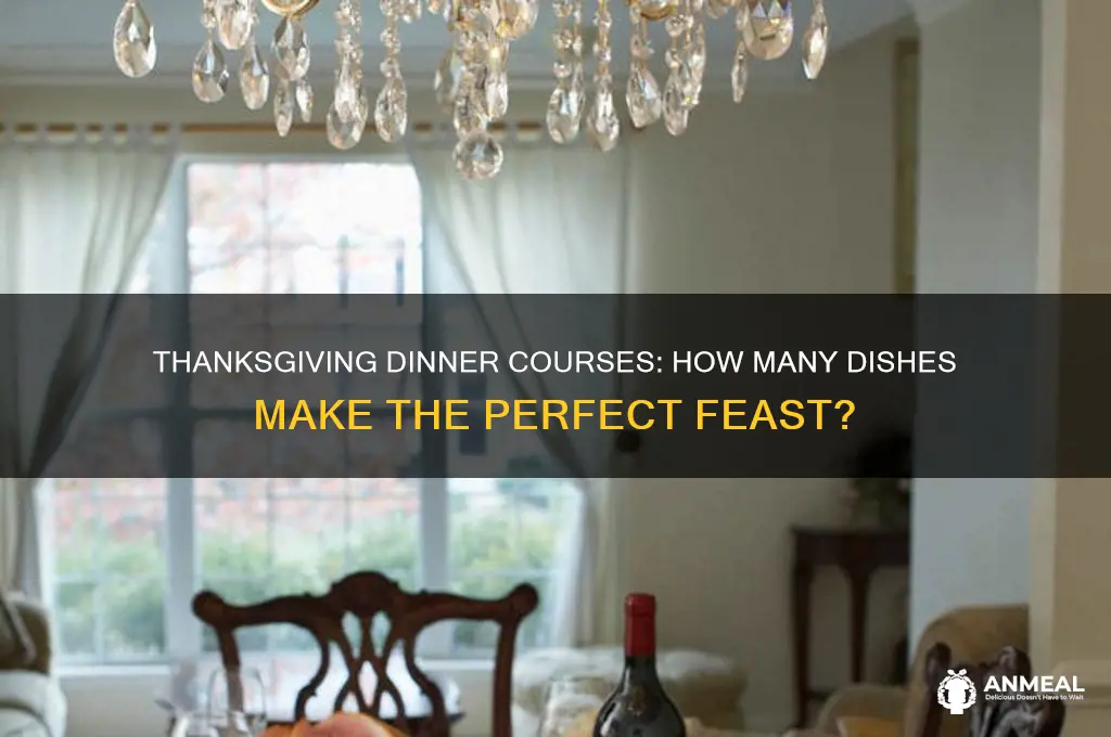 how many courses is thanksigving dinner