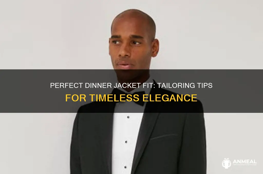 how should dinner jacket fit