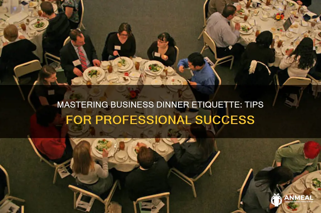 how to act at a business dinner