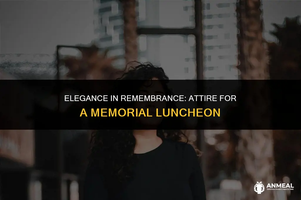 how to dress up for a memorial lunch