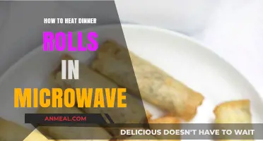 Quickly Reheat Dinner Rolls in the Microwave: Simple Tips & Tricks
