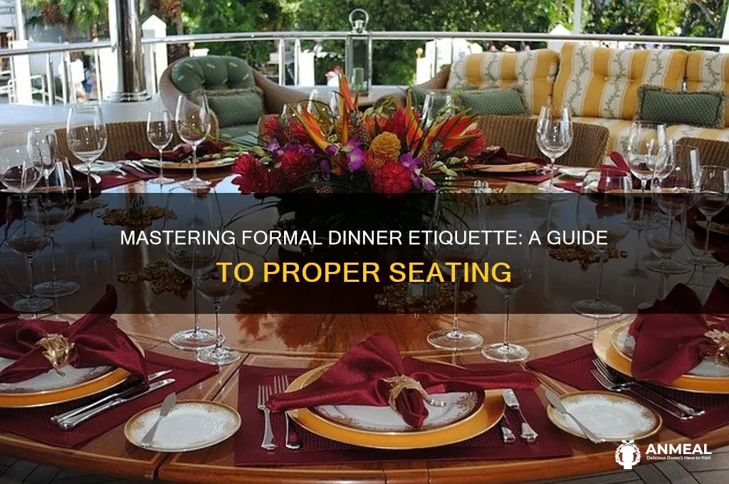 how to seat in a formal dinner