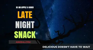 Crunch Time: Is an Apple the Perfect Late-Night Snack?