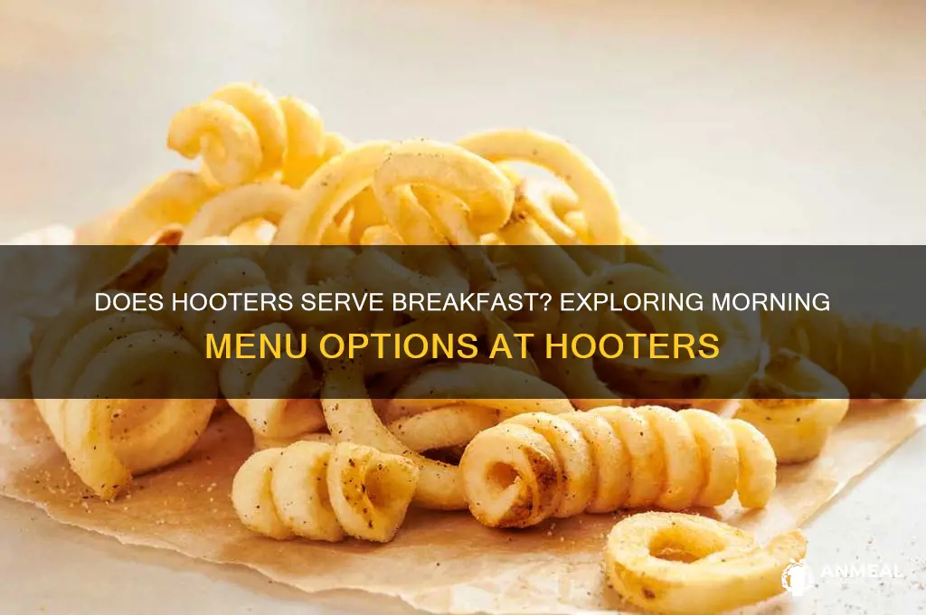 is hooters open for breakfast