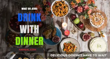Traditional Jewish Dinner Drinks: Exploring Cultural Beverage Pairings and Customs