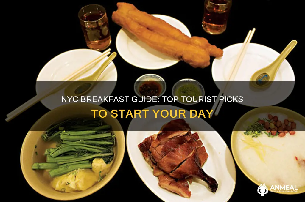 what do nyc tourists get for breakfast