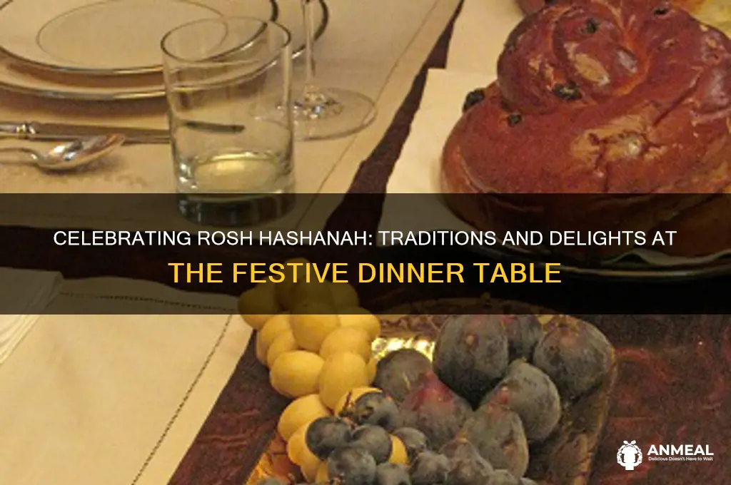 what do you do at rosh hashanah dinner