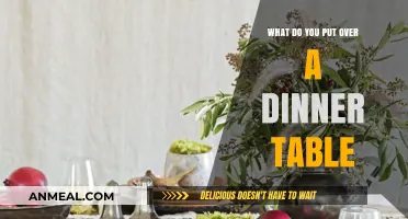 Elegant Dinner Table Decor: Centerpieces, Lighting, and Linens to Impress