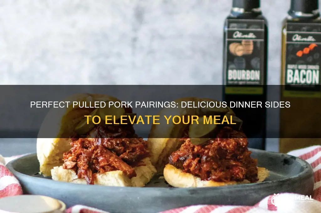 what goes well with pulled pork for dinner