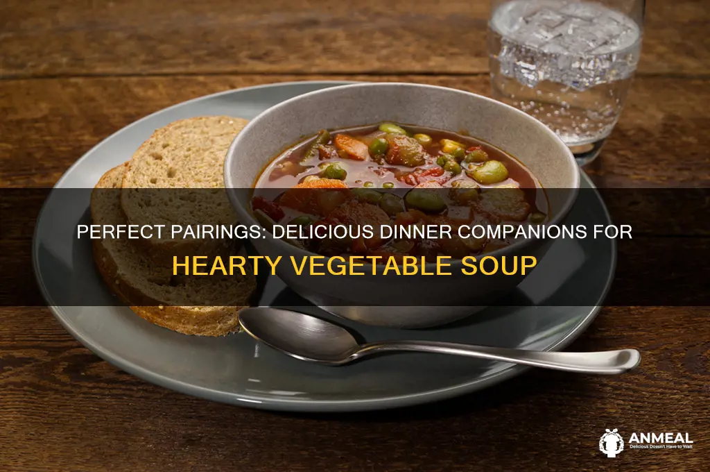 what goes with vegetable soup for dinner