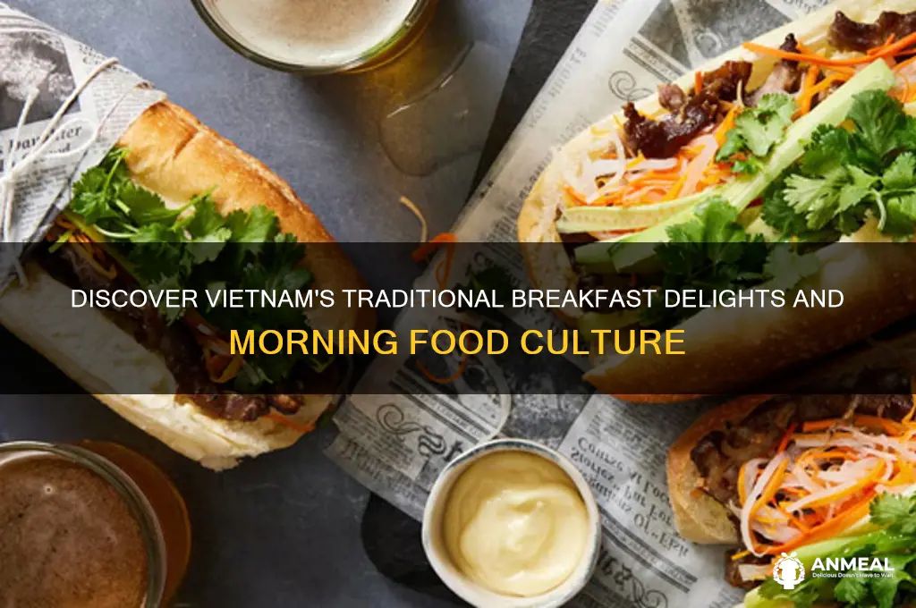 what is a typical breakfast in vietnam