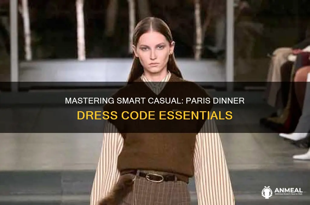 what is smart casual dress code for dinner in paris
