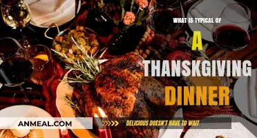 Traditional Thanksgiving Feast: Classic Dishes and Family Favorites Explained