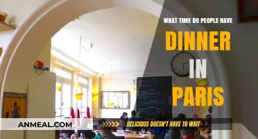 Parisian Dinner Traditions: When Do Locals Enjoy Their Evening Meal?