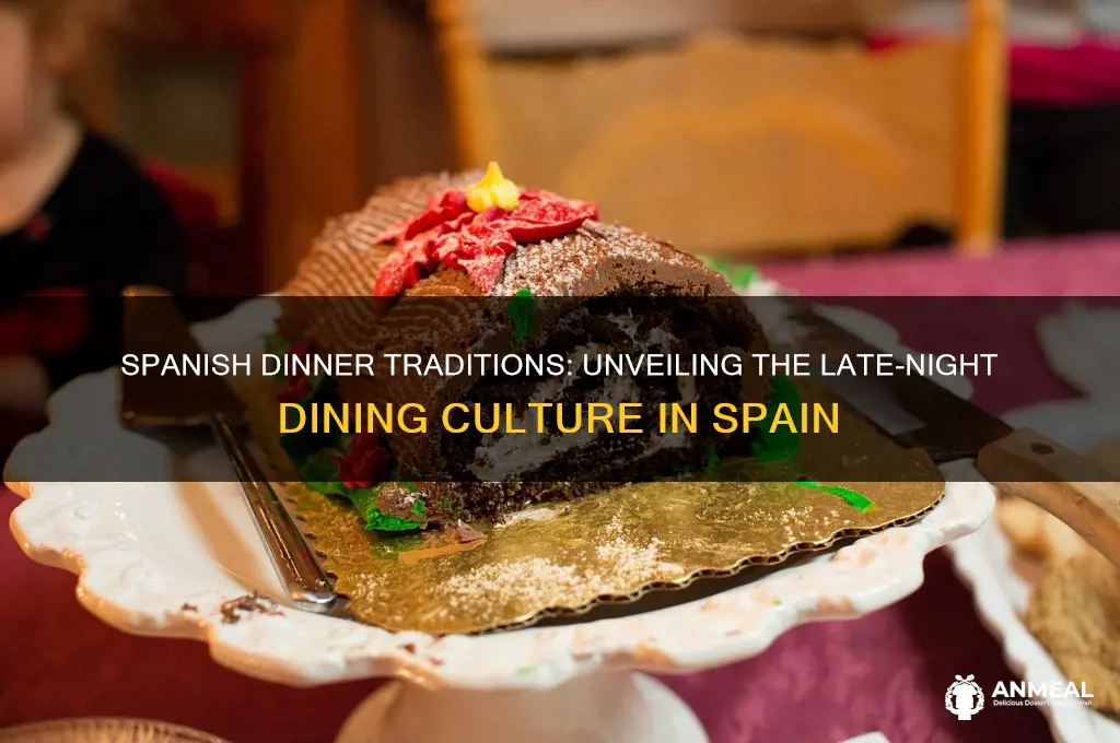 what time is dinner in spain