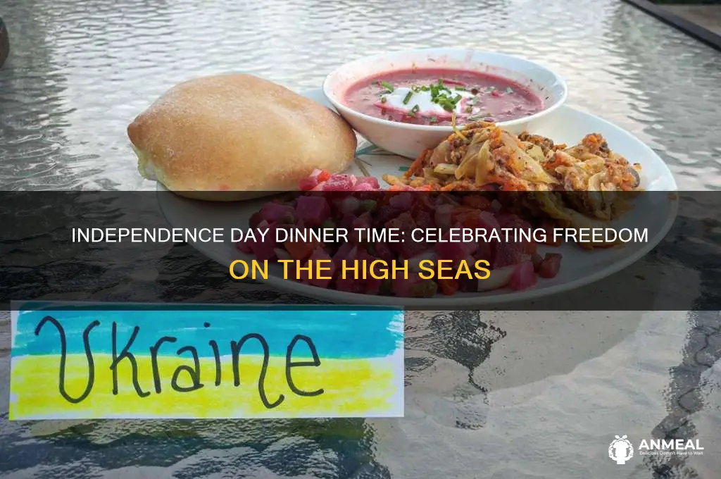 what time is dinner on independence seas