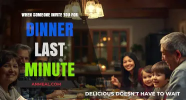 Last-Minute Dinner Invites: How to Respond Gracefully and Thoughtfully