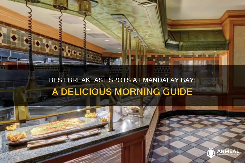 where to get breakfast at mandalay bay