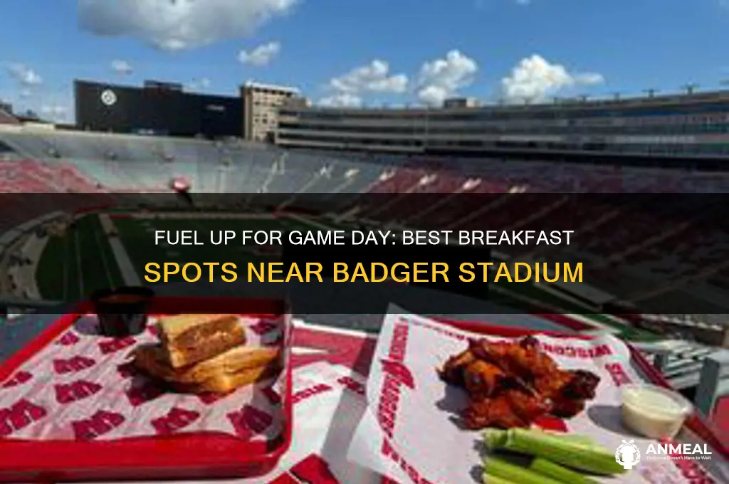 where to get breakfast before a badger football game