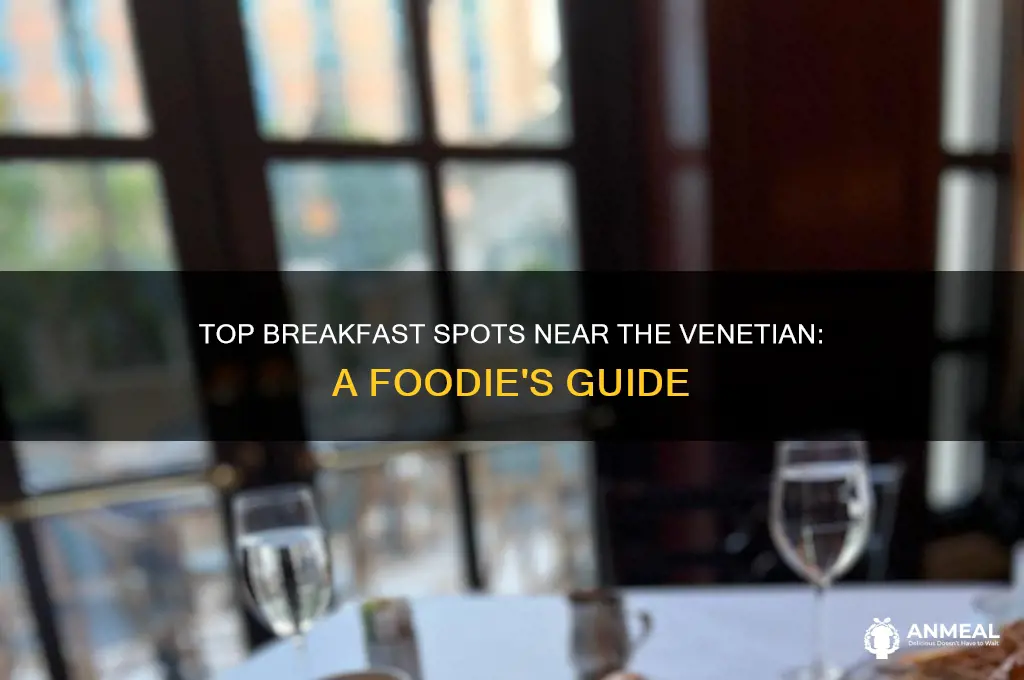where to have breakfast near the venetian