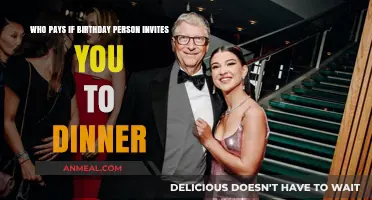 Birthday Dinner Etiquette: Who Should Cover the Bill When You're Invited?