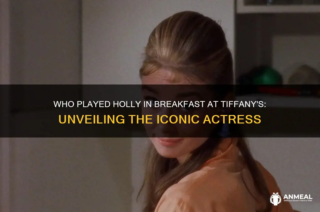 who played holly at breakfast at tiffanys